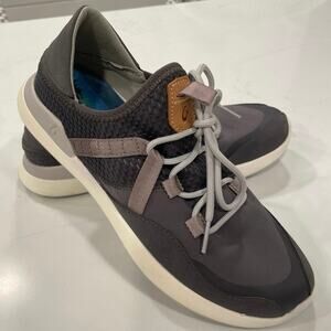 GUC Women’s OluKai Kawela Breathable Golf Shoes - US 8.5 - Pavement/Grey Mist